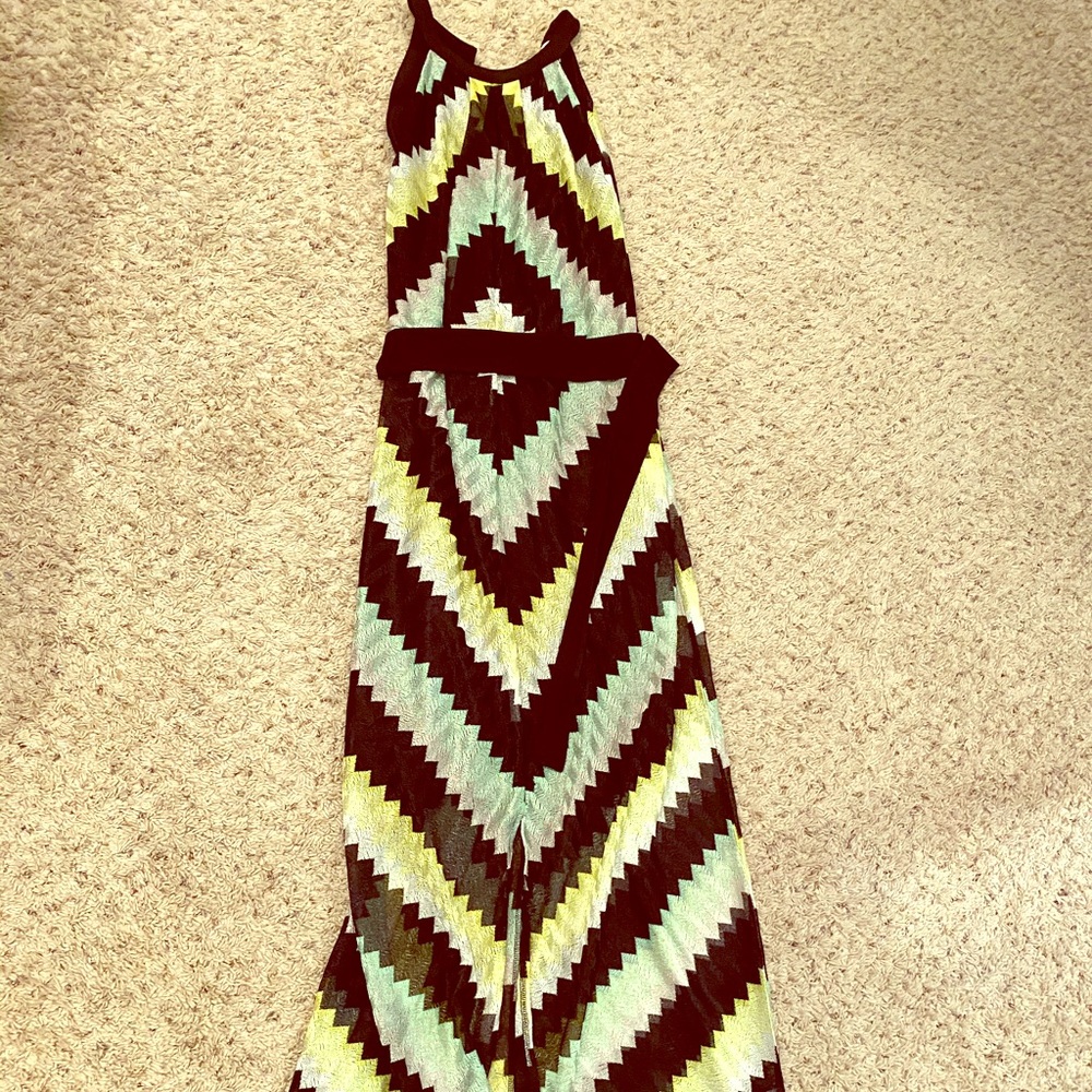 Gorgeous maxi dress, never worn!